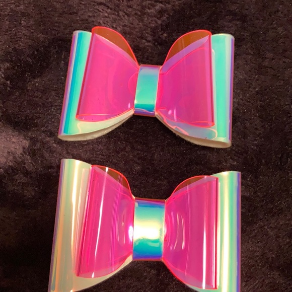 Bows - Picture 3 of 4